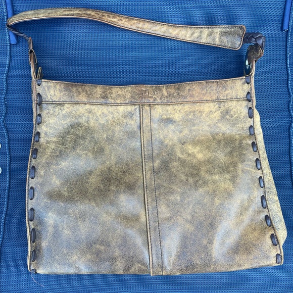 John Cole Kaylee Distressed Cow Hide Leather Brown Shoulder Bag/Purse/Tote - Picture 2 of 14